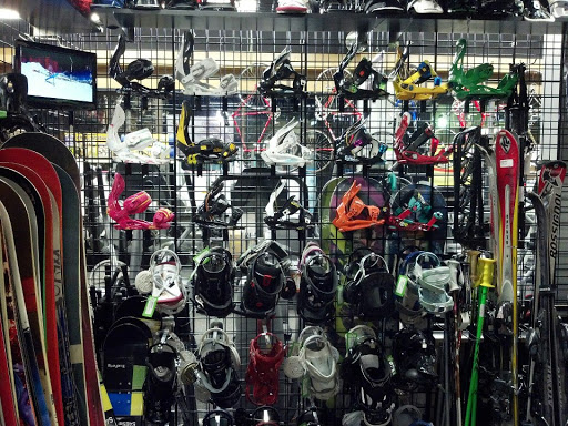 Sporting Goods Store «Play It Again Sports Sherman Oaks», reviews and photos, 5832 Sepulveda Blvd, Sherman Oaks, CA 91411, USA