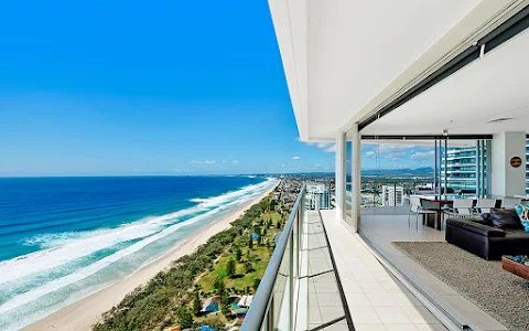 ULTIQA Air on Broadbeach | Broadbeach Luxury Accommodation image