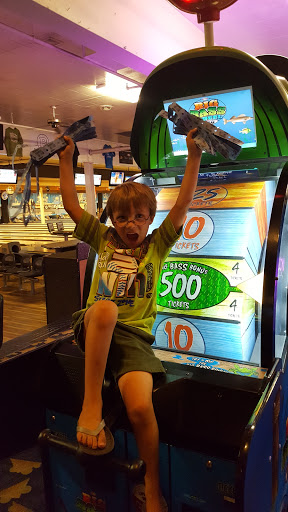 Bowling Alley «Triangle Bowl», reviews and photos, 700 Triangle Ctr, Longview, WA 98632, USA