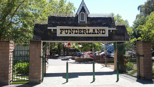 Amusement Park «Funderland Park», reviews and photos, 1350 17th Ave, Sacramento, CA 95822, USA