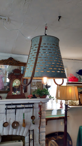 Flea Market «New Egypt Flea Market», reviews and photos, 933 Monmouth Rd, Cream Ridge, NJ 08514, USA