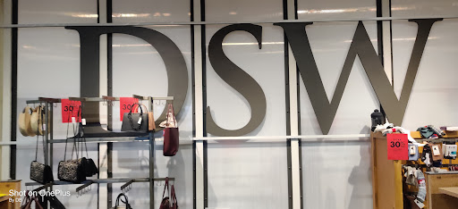 Shoe Store «DSW Designer Shoe Warehouse», reviews and photos, 2453 NW 185th Ave, Hillsboro, OR 97124, USA