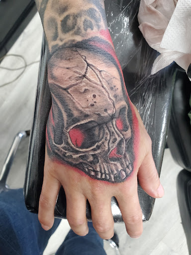 Explore lake tattoo ideas, creative tattoo ideas in Lombard, available at New Hope Tattoo