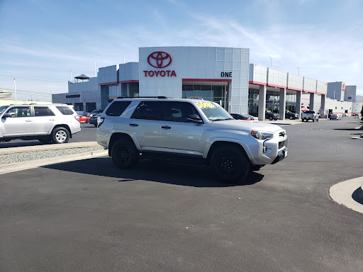 Toyota Dealer «One Toyota of Oakland», reviews and photos, 8181 Oakport St, Oakland, CA 94621, USA
