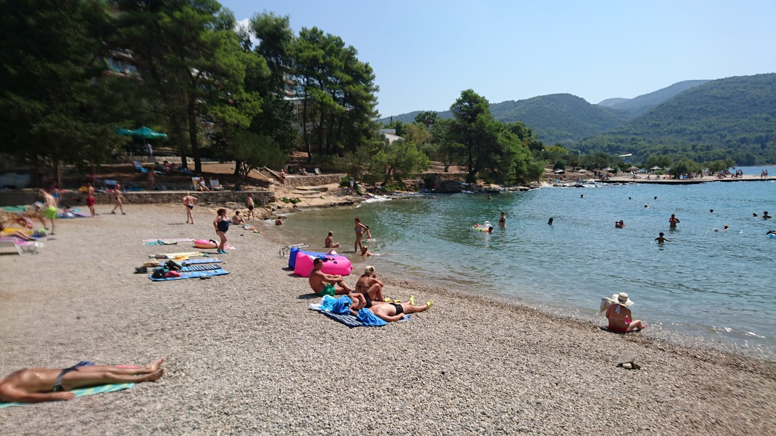 Stari Grad beach'in fotoğrafı ve yerleşim