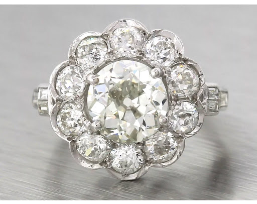 Coin Dealer «Collectors Coins & Jewelry Massapequa Park», reviews and photos, 400 Sunrise Hwy, Massapequa Park, NY 11762, USA