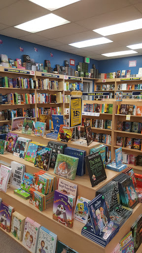 Book Store «Book Warehouse of Troutdale», reviews and photos, 450 NW 257th Way #346, Troutdale, OR 97060, USA