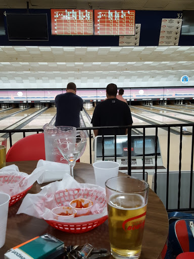 Bowling Alley «Sherman Bowling Center», reviews and photos, 1531 W Sherman Blvd, Muskegon, MI 49441, USA