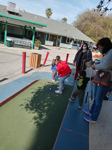 Public Golf Course «Arroyo Seco Golf Course», reviews and photos, 1055 Lohman Ln, South Pasadena, CA 91030, USA