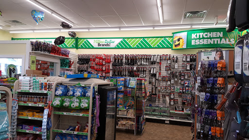 Dollar Store «Dollar Tree», reviews and photos, 7041 Brookfield Plaza, Springfield, VA 22150, USA