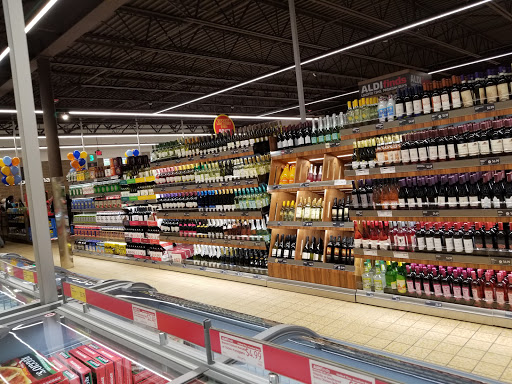 Supermarket «ALDI», reviews and photos, 550 E Golf Rd, Arlington Heights, IL 60005, USA