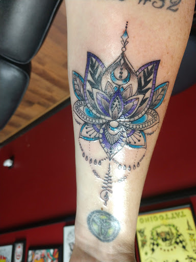 Tattoo Shop «Studio One Tattoo», reviews and photos, 234 Chester Pike, Norwood, PA 19074, USA