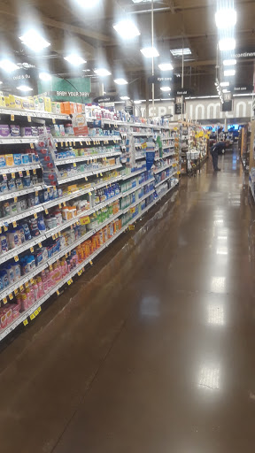 Grocery Store «Fred Meyer», reviews and photos, 2500 Santiam Hwy SE, Albany, OR 97322, USA