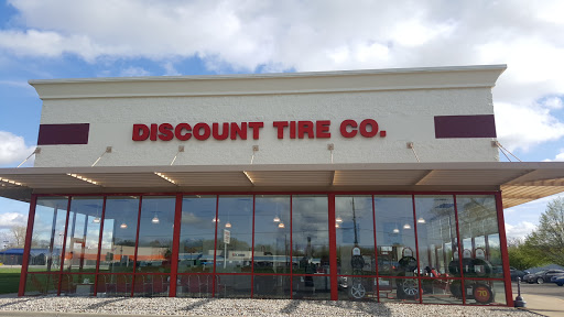 Tire Shop «Discount Tire Store - Burton, MI», reviews and photos, 4210 E Court St, Burton, MI 48509, USA