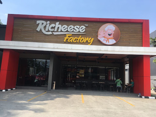 Richeese Factory Majapahit