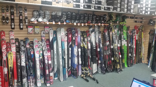 Ski Shop «Colorado Ski & Snowboard», reviews and photos, 725 NJ-15, Lake Hopatcong, NJ 07849, USA
