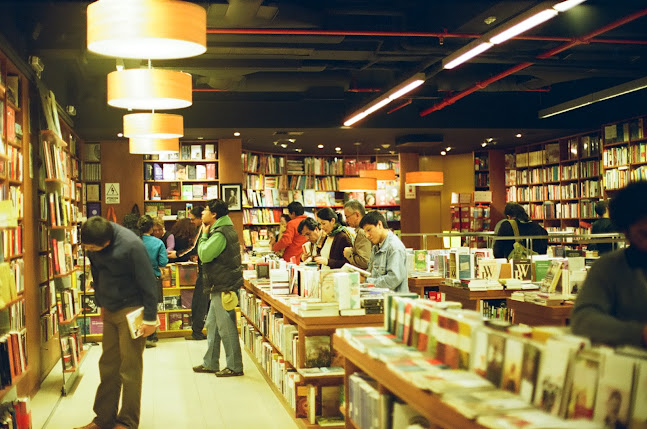 Librería SUR - San Isidro