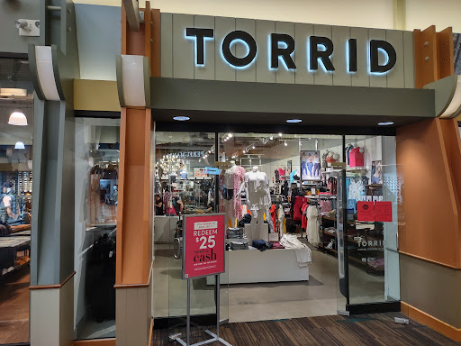 Plus Size Clothing Store «Torrid», reviews and photos, 4000 Baldwin Rd, Auburn Hills, MI 48326, USA