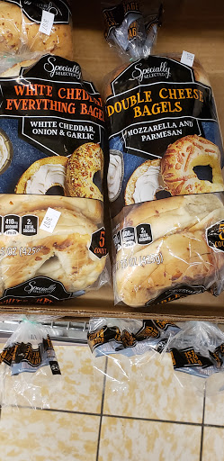 Supermarket «ALDI», reviews and photos, 225 E Main St, Milford, MA 01757, USA