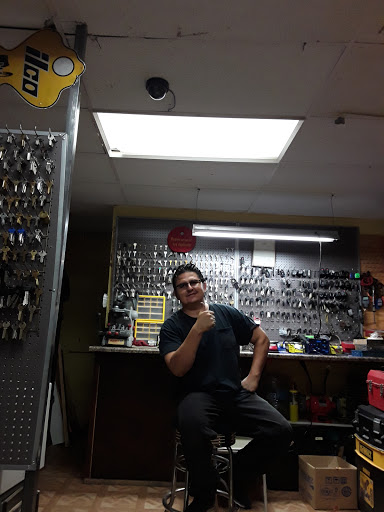 Locksmith «Heloh Locksmith», reviews and photos, 515 Redondo Ave, Long Beach, CA 90804, USA