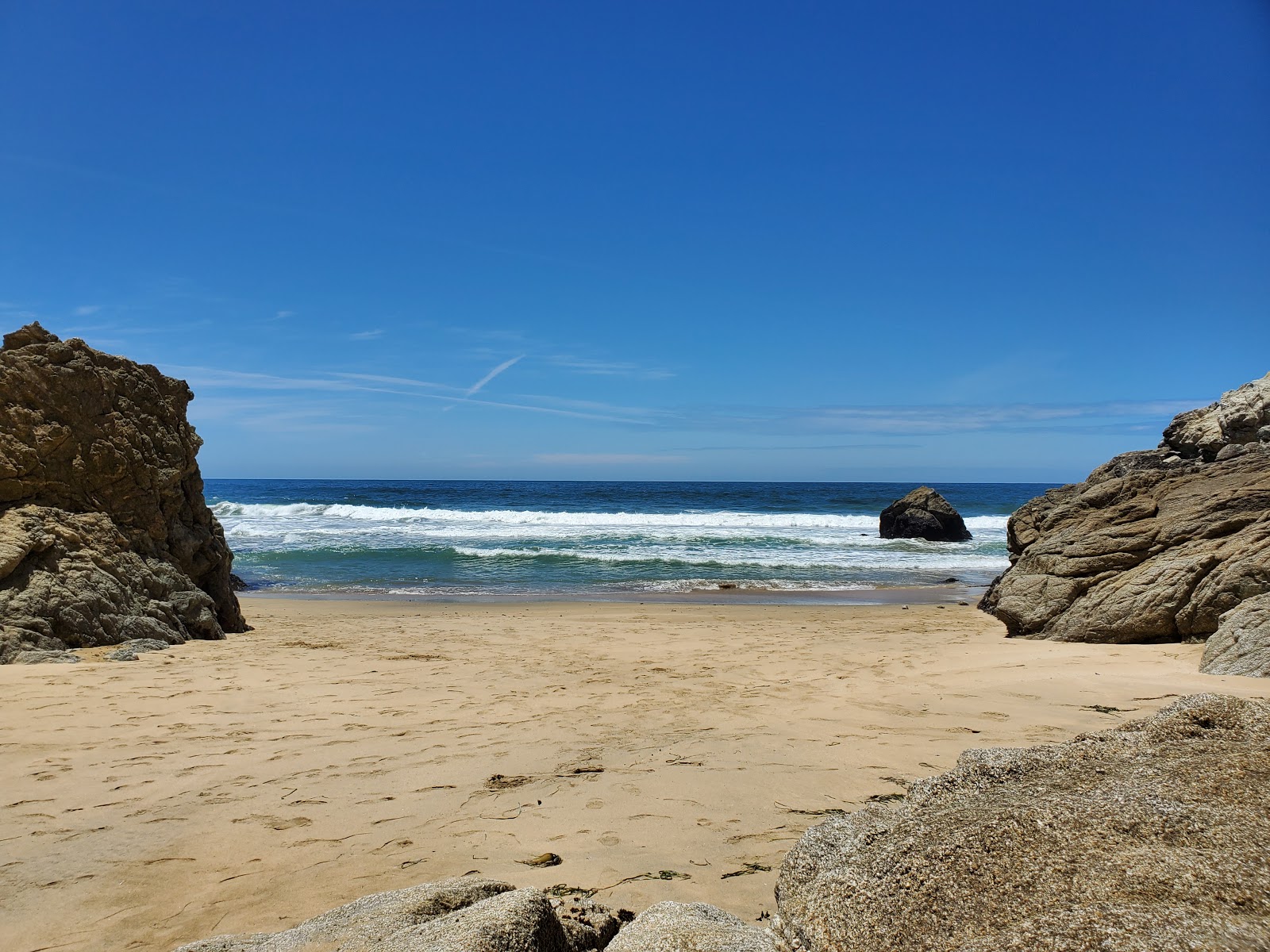 Photo of Montara Beach with very clean level of cleanliness