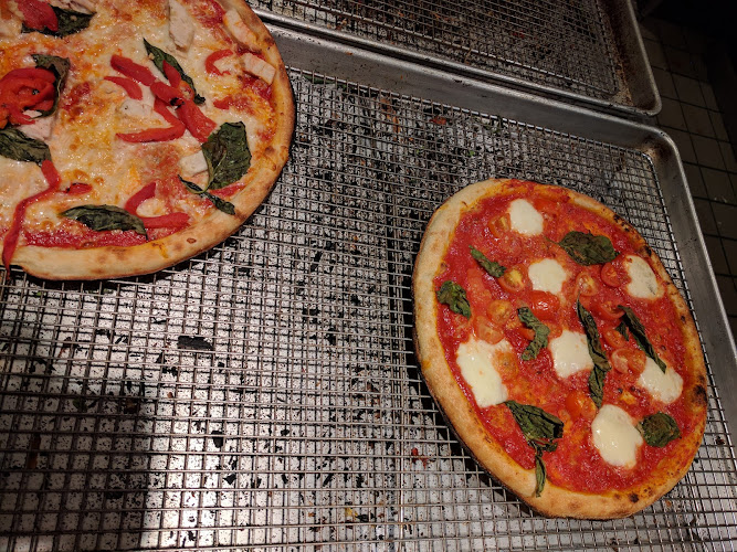 Best Thin Crust pizza place in Paramus - Blaze Pizza