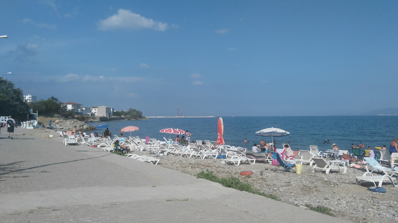 Φωτογραφία του Murefte  beach με μικροί και πολλοί κόλποι