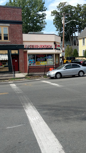 Liquor Store «Bung Hole Liquor Store», reviews and photos, 204 Derby St, Salem, MA 01970, USA