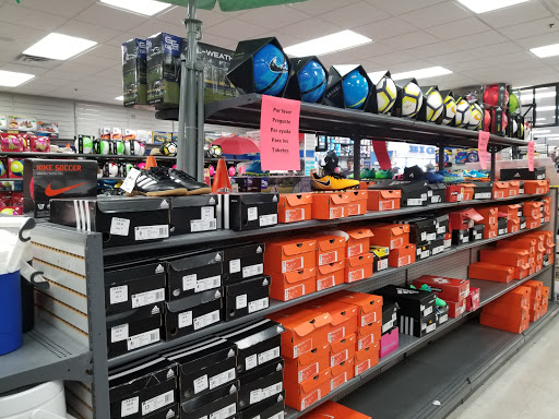 Sporting Goods Store «Big 5 Sporting Goods - Santa Maria», reviews and photos, 305 Town Center E, Santa Maria, CA 93454, USA