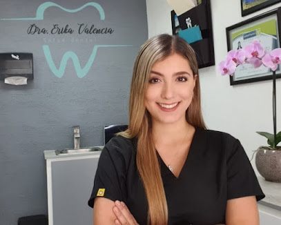 Erika Stephany Valencia Delgadillo, Dentista - Odontólogo