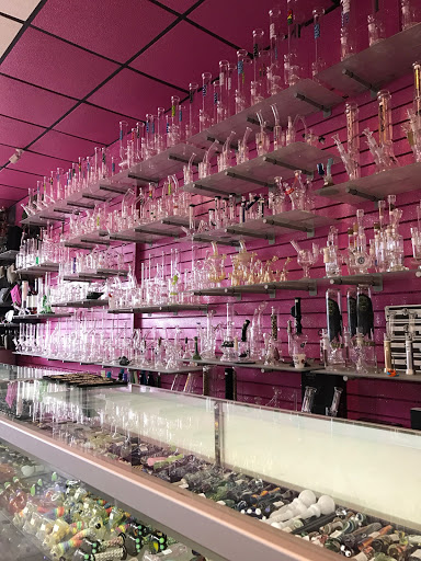 Tobacco Shop «Up In Smoke - Surfside», reviews and photos, 325 US-17 BUS, Surfside Beach, SC 29575, USA