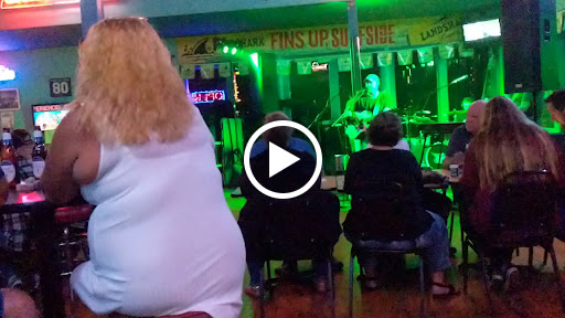 Bar & Grill «Sharkies On The Beach Bar & Grill», reviews and photos, 10 Surf Dr, Surfside Beach, TX 77541, USA