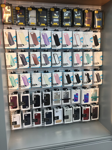 Cell Phone Store «Pelham Verizon Wireless», reviews and photos, 235 Fifth Ave, Pelham, NY 10803, USA