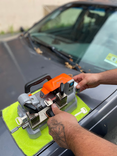 Key Duplication Service «KeyMe», reviews and photos, 7900 Sunset Blvd, Los Angeles, CA 90046, USA