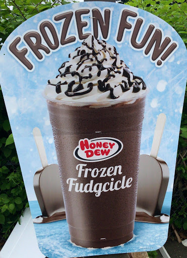 Donut Shop «Honey Dew Donuts», reviews and photos, 156 Andover St, Danvers, MA 01923, USA