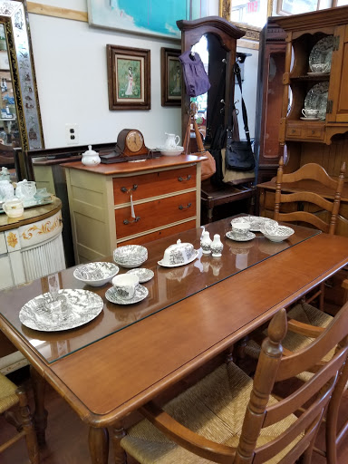 Thrift Store «Taste and See Thrift/Antiques», reviews and photos, 720 NY-25A, Rocky Point, NY 11778, USA