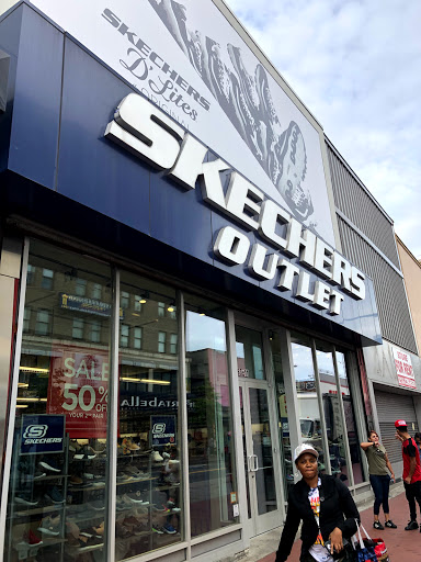 Shoe Store «SKECHERS Factory Outlet», reviews and photos, 163-11 Jamaica Ave, Jamaica, NY 11432, USA