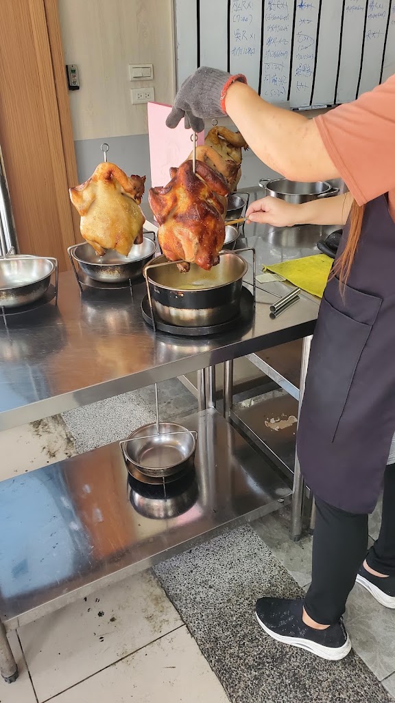 桃園市中壢區 飄香桶仔雞中壢店 手扒雞 甕窯雞 烤全雞 - FooTinder 美食推薦 美食App