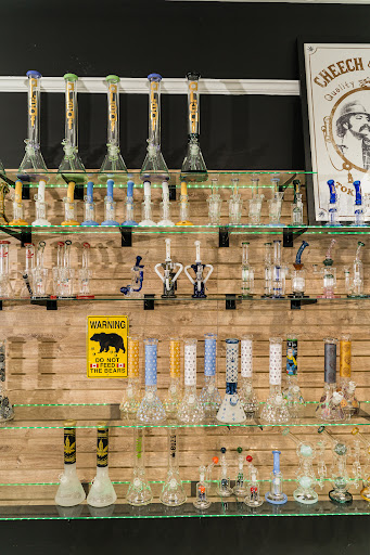 Tobacco Shop «Bear Smoke Smokeshop», reviews and photos, 4295 Browns Bridge Rd B, Cumming, GA 30041, USA