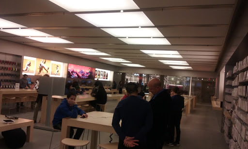 Computer Store «Apple Cherry Hill», reviews and photos, 2000 NJ-38, Cherry Hill, NJ 08002, USA