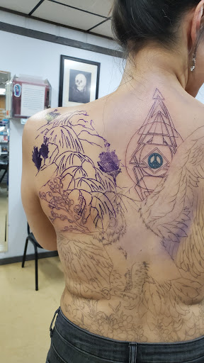 Body Piercing Shop «House Of Ink Tattoos», reviews and photos, 1000 N Rand Rd, Wauconda, IL 60084, USA