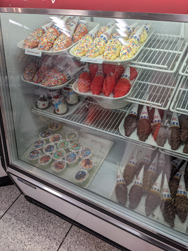 Ice Cream Shop «Carvel», reviews and photos, 324 Connecticut Ave, Norwalk, CT 06854, USA