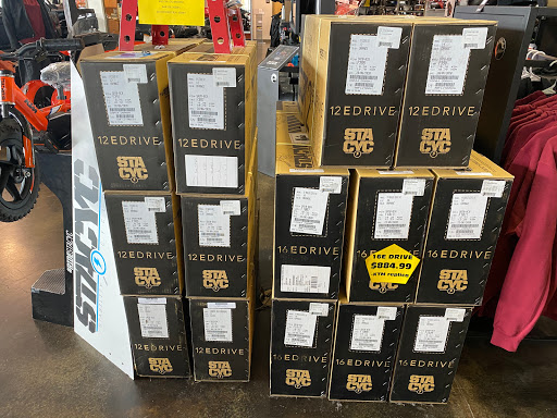 Yamaha Motorcycle Dealer «Power Yamaha», reviews and photos, 333 SW Sublimity Blvd, Sublimity, OR 97385, USA