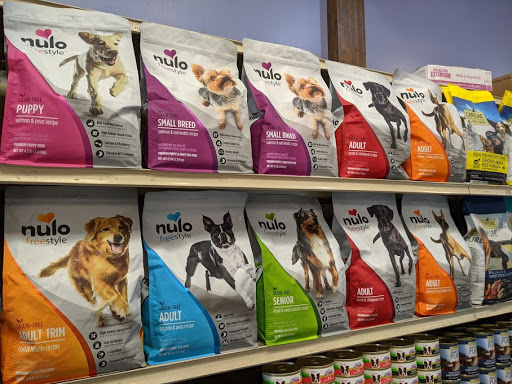 Pet Supply Store «Pet Foods Market & Supplies», reviews and photos, 1816 N Sepulveda Blvd, Manhattan Beach, CA 90266, USA