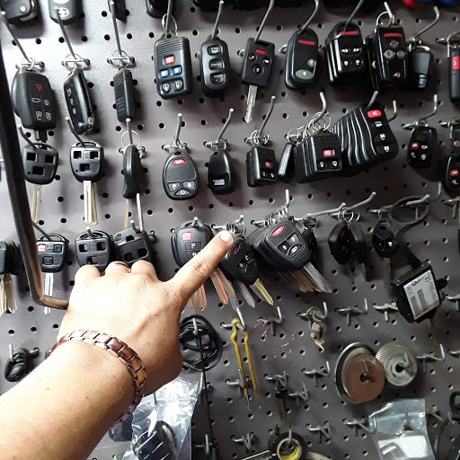 Locksmith «Heloh Locksmith», reviews and photos, 515 Redondo Ave, Long Beach, CA 90804, USA