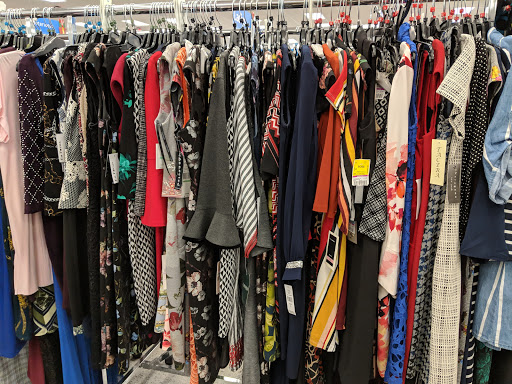 Clothing Store «Ross Dress for Less», reviews and photos, 257 N Weber Rd, Bolingbrook, IL 60490, USA