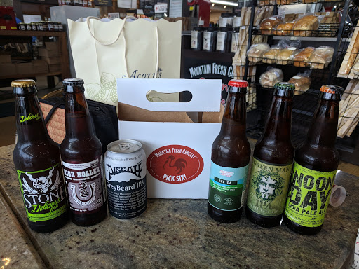 Hamburger Restaurant «Mountain Fresh Grocery Inc», reviews and photos, 521 Main St, Highlands, NC 28741, USA