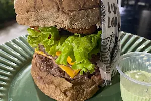 Altas Ondas Burger image