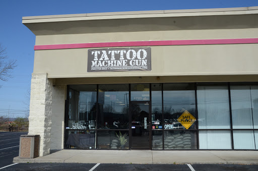 Tattoo Shop «Tattoo Machine Gun- Clark», reviews and photos, 1705 Charlestown New Albany Rd a, Jeffersonville, IN 47130, USA