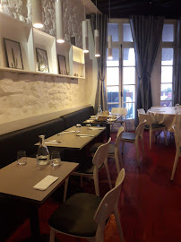Atmosphère du Restaurant chinois Autour du Yangtse 食尚煮意卢浮宫店 à Paris - n°16